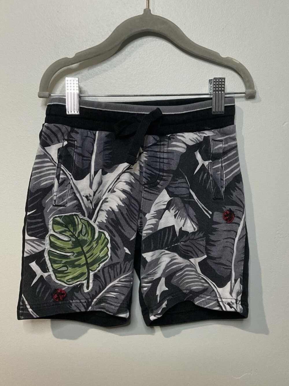 Dolce & Gabbana Kid Shorts Draw String Gray Black Shorts Leave Print Size 4T